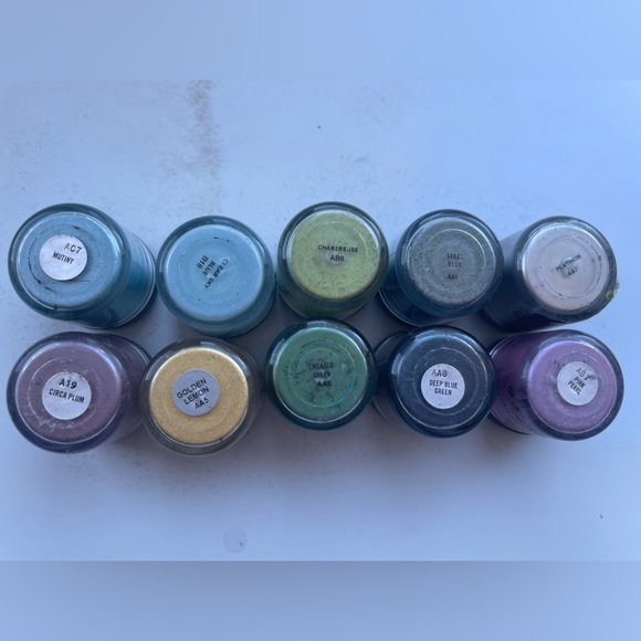 MAC Cosmetics pigments (in original jars) - Picture 2 of 2